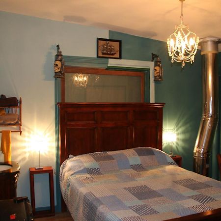 Bed and Breakfast L'Oasis Du Pirate Lévis Zewnętrze zdjęcie