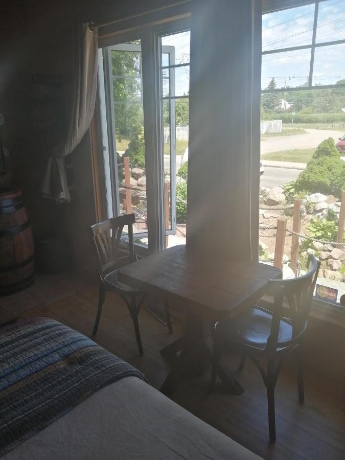 Bed and Breakfast L'Oasis Du Pirate Lévis Zewnętrze zdjęcie