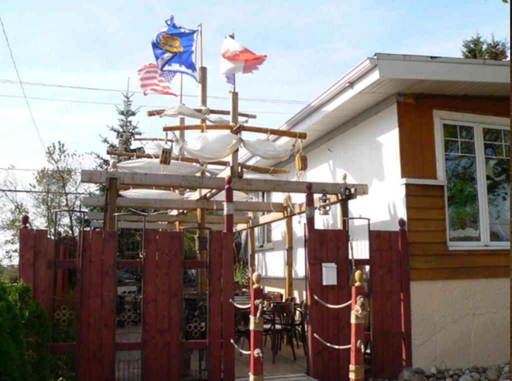 Bed and Breakfast L'Oasis Du Pirate Lévis Zewnętrze zdjęcie
